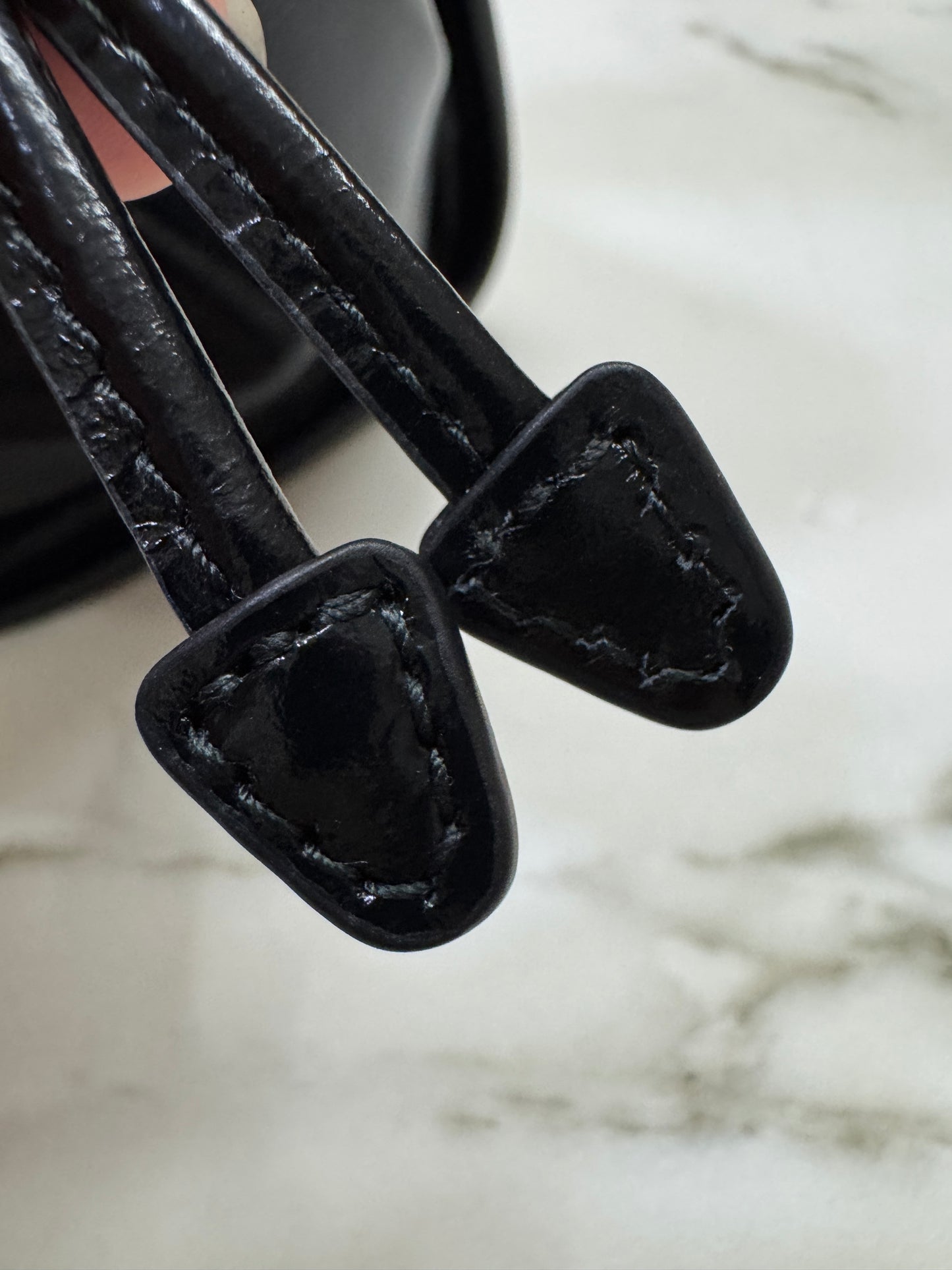 PRADA Soft Lux 中號 黑色