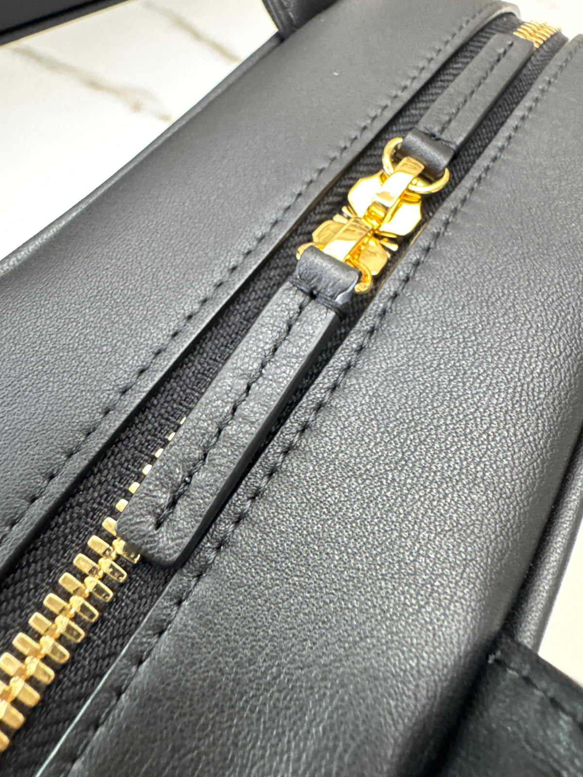 CHANEL 26A Mini 保齡球包 黑色