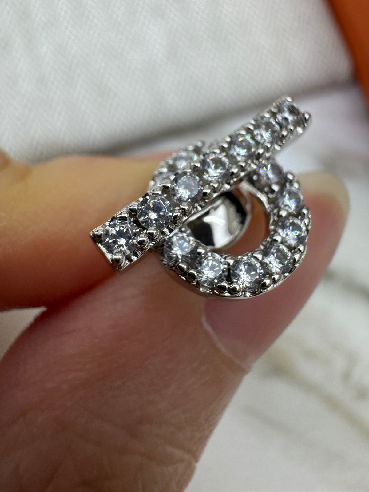 HERMES Finesse Earrings