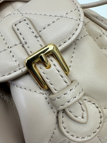 DIOR Caro Backpack Medium 奶茶色