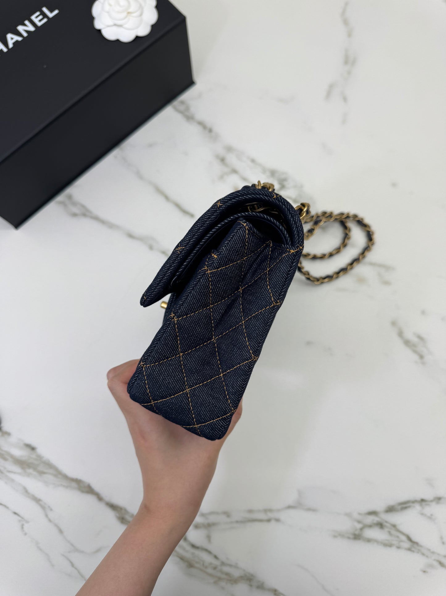 CHANEL 26P深藍牛仔 CF25 Medium