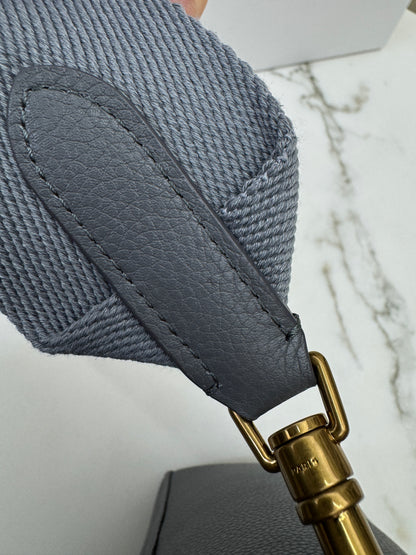 CELINE Sangle Small 深灰色