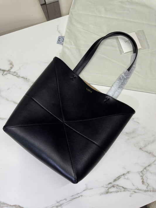 LOEWE Puzzle Fold M 黑色