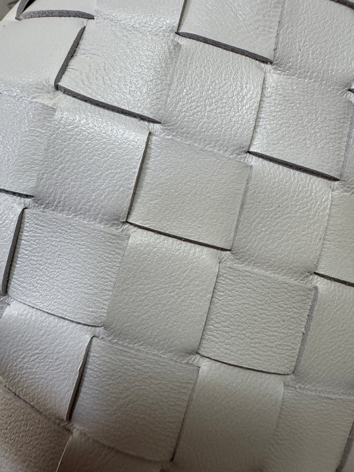 BV Jodie Small 白色