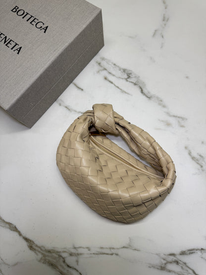 BV Mini Jodie 燕麥色 Porridge