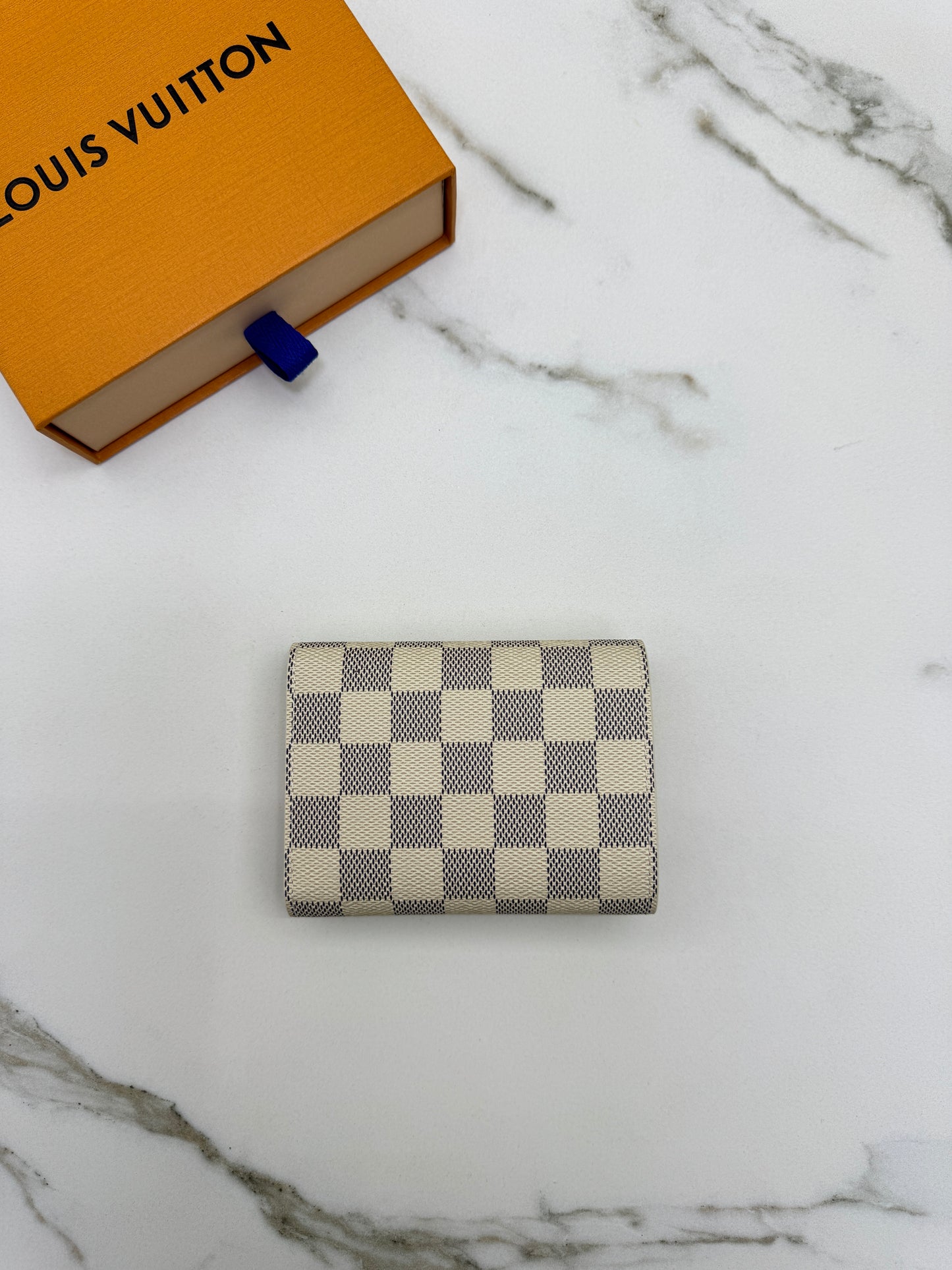 LV N64022 白棋盤三摺錢包 Victorine Wallet Damier Azur Canvas