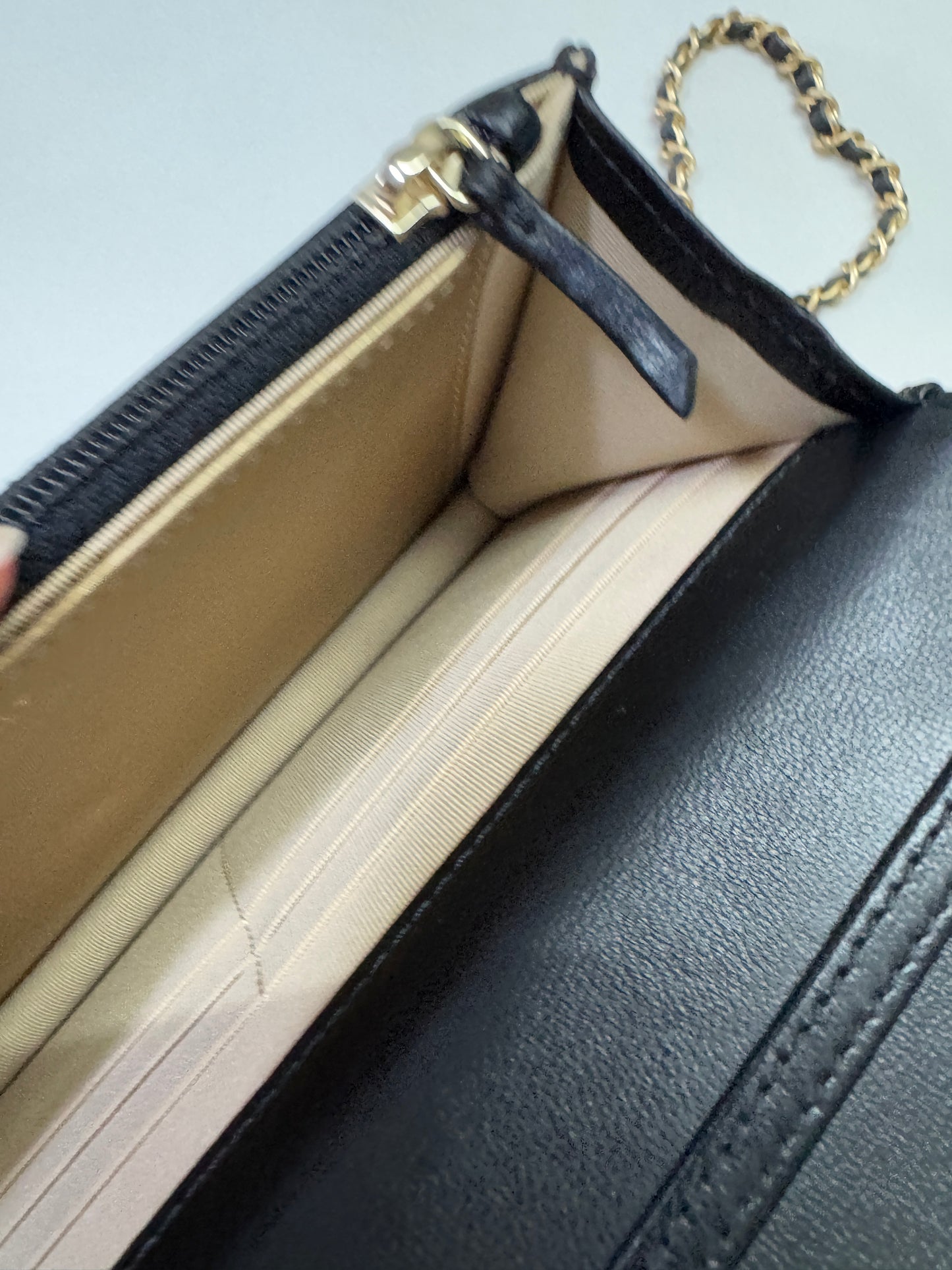 CHANEL 金球woc