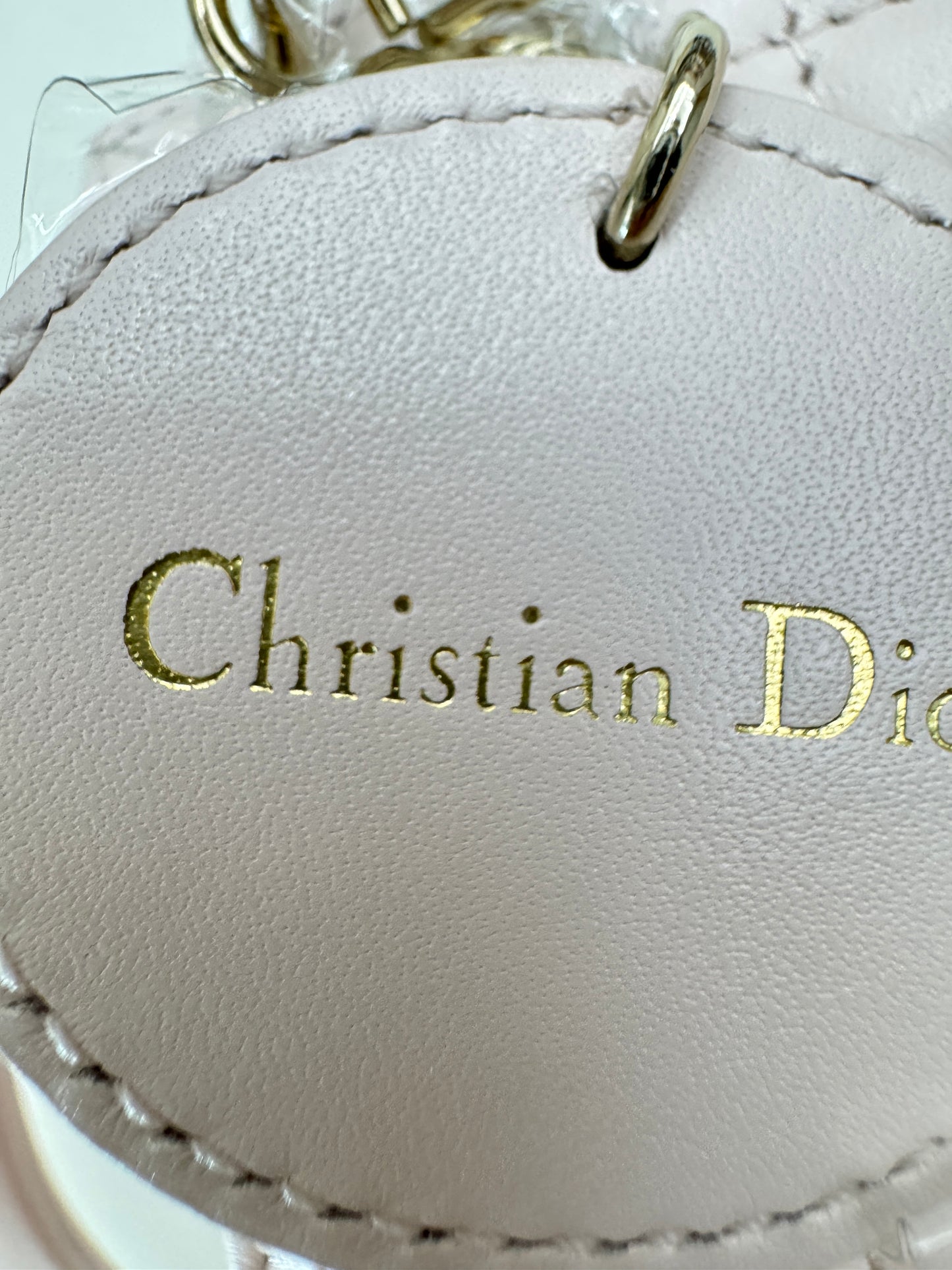 DIOR Mini Lady Dior 羊皮三格 淡粉色