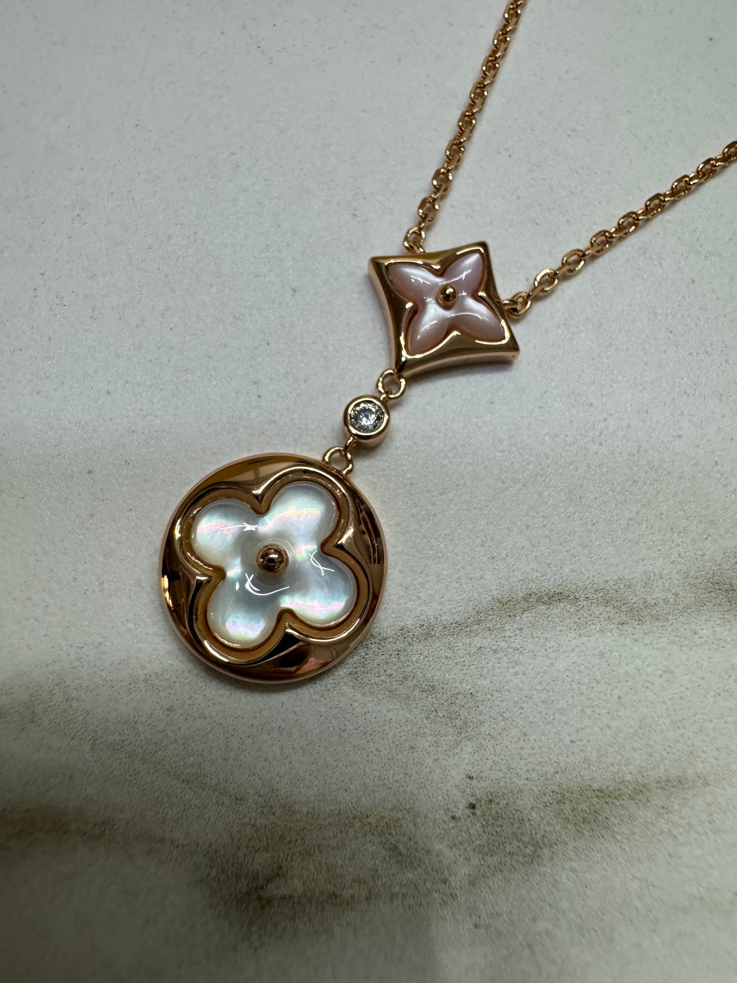 LV Color Blossom 粉貝母x白貝母 玫瑰金項鏈