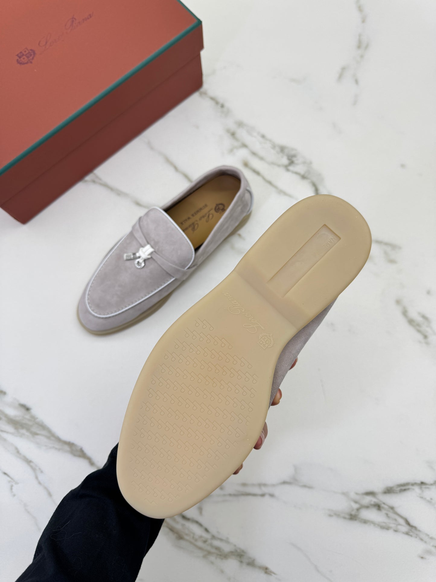 LORO PIANA Summer Walk 珍珠灰滾邊款樂福鞋