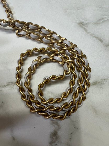 CHANEL 25C Kelly 奶灰色 Incas亮面小牛皮