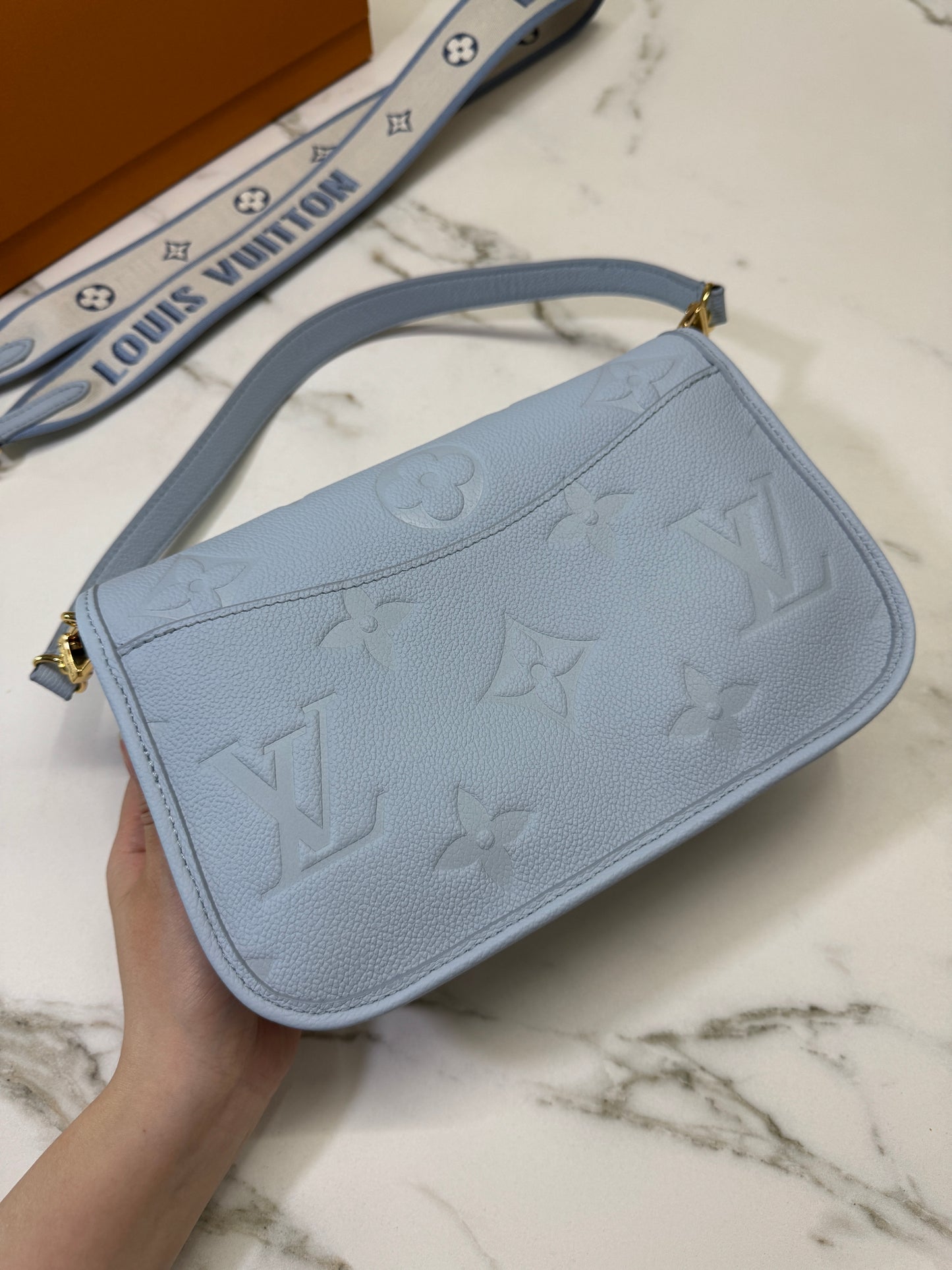 LV Diane 全皮粉藍 Baby Blue