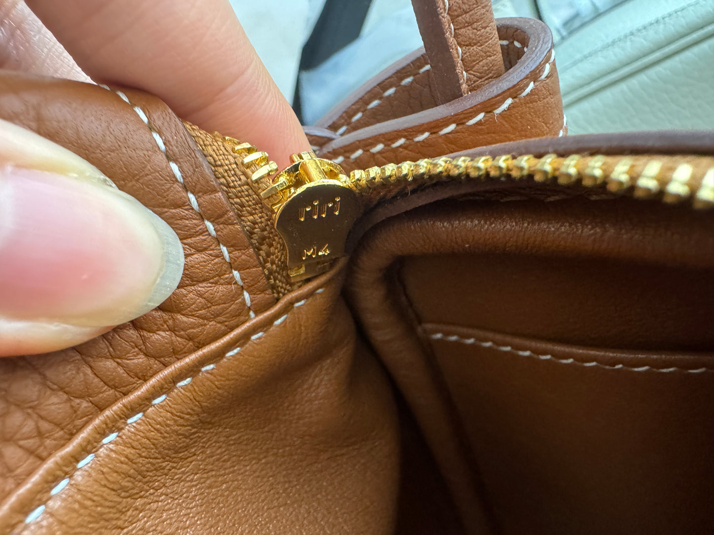 HERMES Mini Lindy 金棕金扣 Gold TC GHD