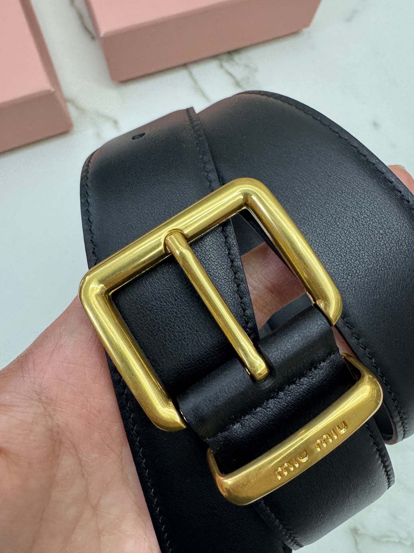 MIU MIU Belt 黑色金扣