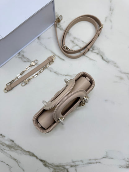 DIOR D-joy Mini 胭脂米 Powder Beige