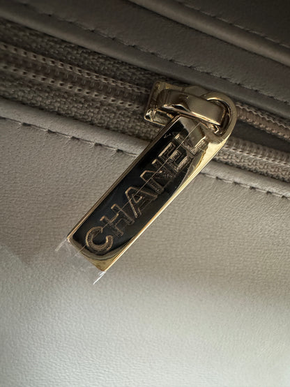 CHANEL Mini CF Handle 25P 淺灰色羊皮