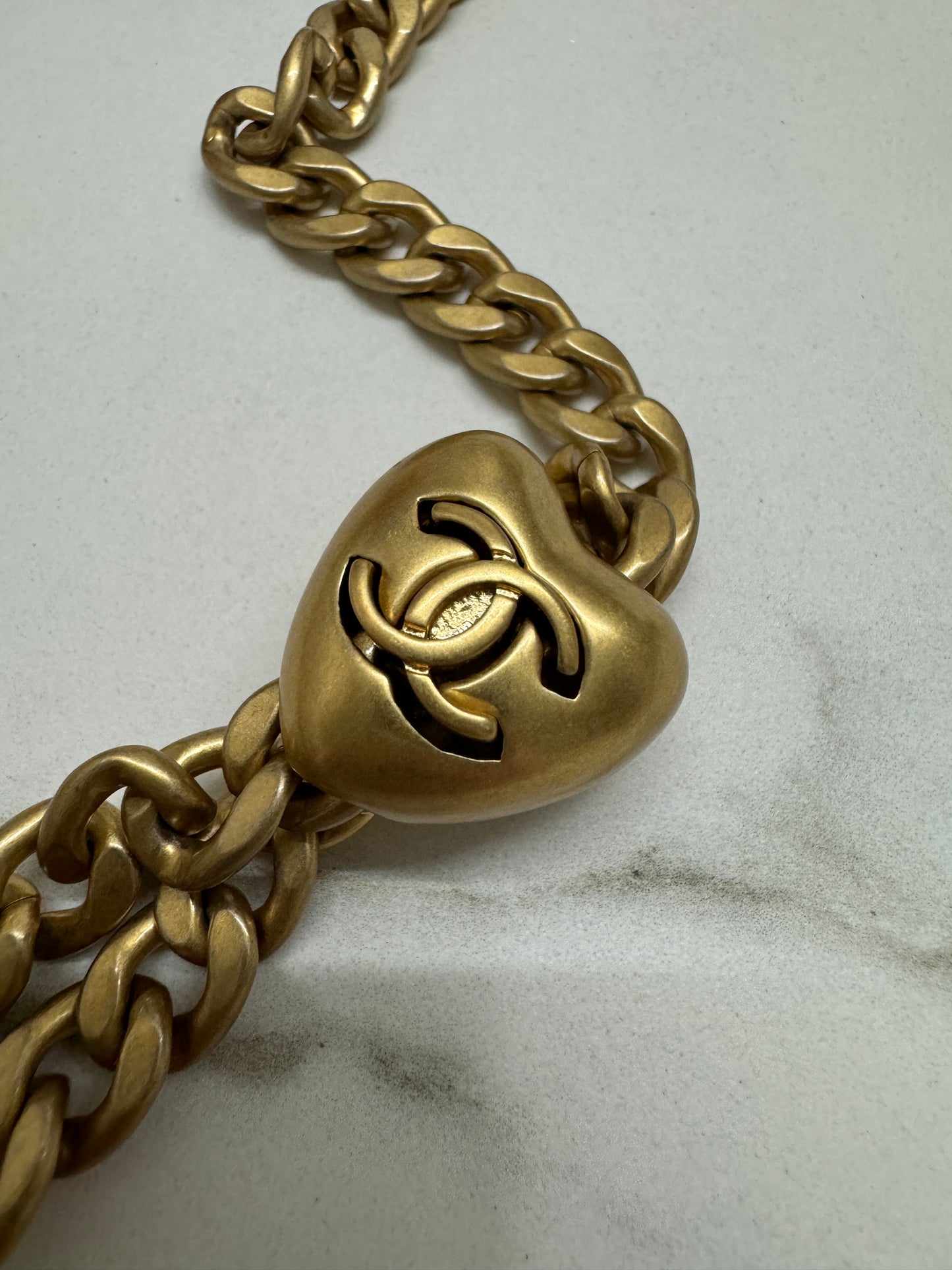 CHANEL 24P 愛心金球 白色 20cm 中號