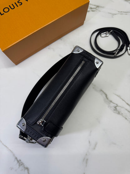 LV Side Trunk MM 黑色皮款