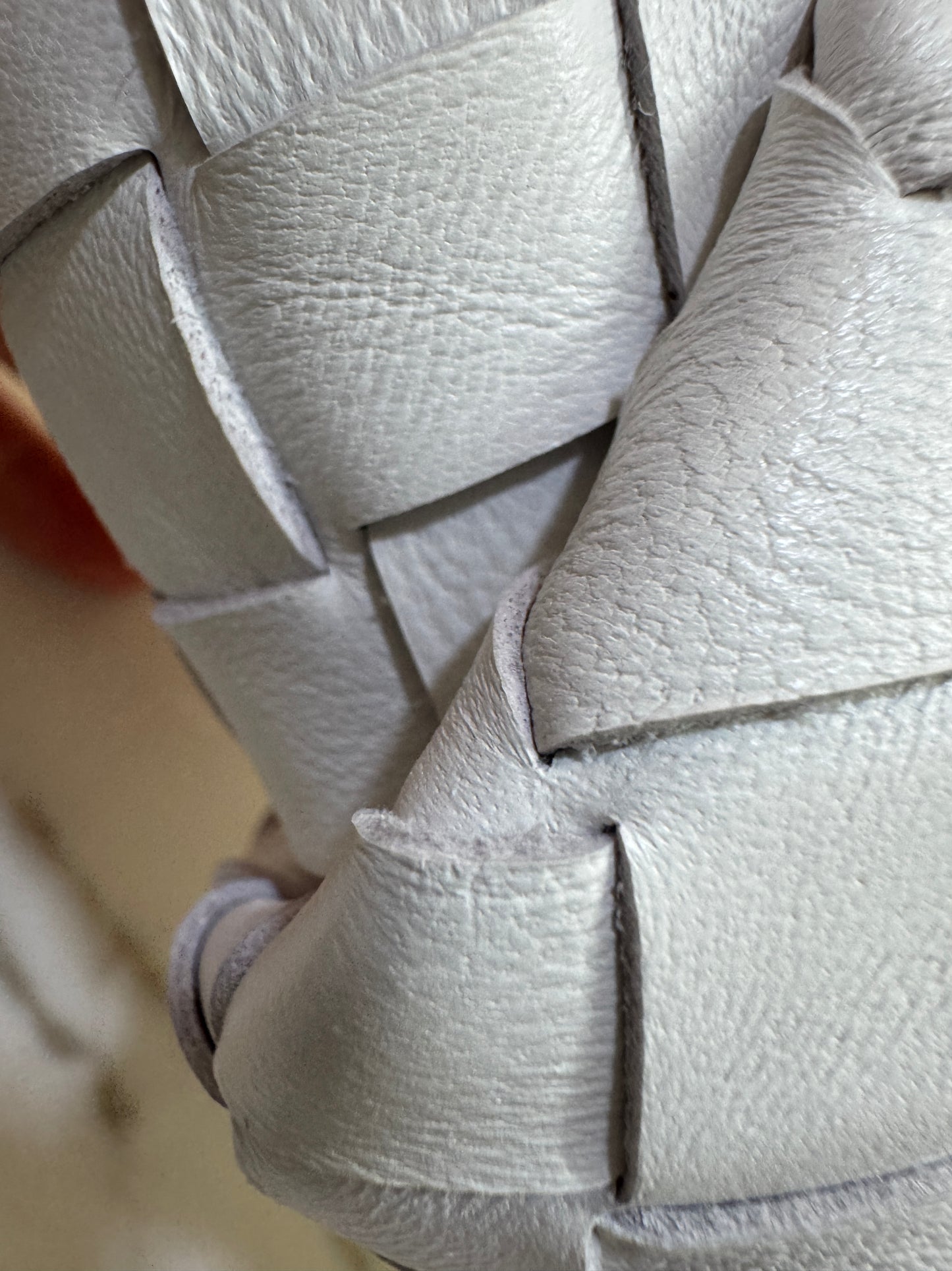 BV Jodie Small 白色