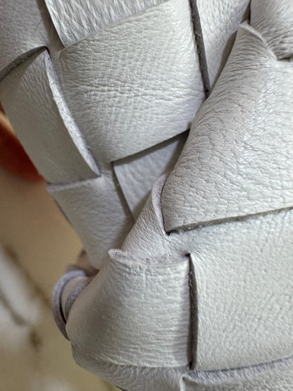 BV Jodie Small 白色