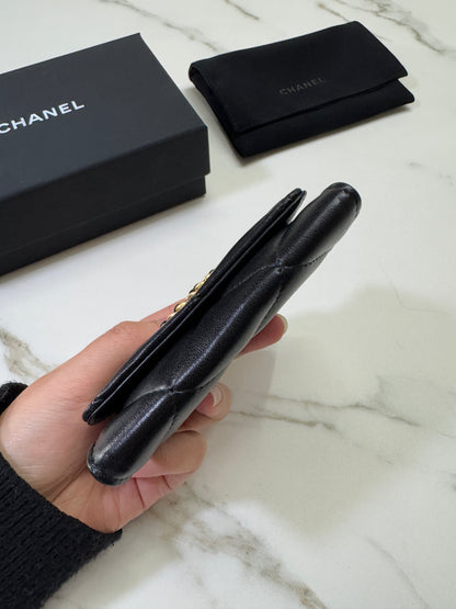 CHANEL 19 Card Holder