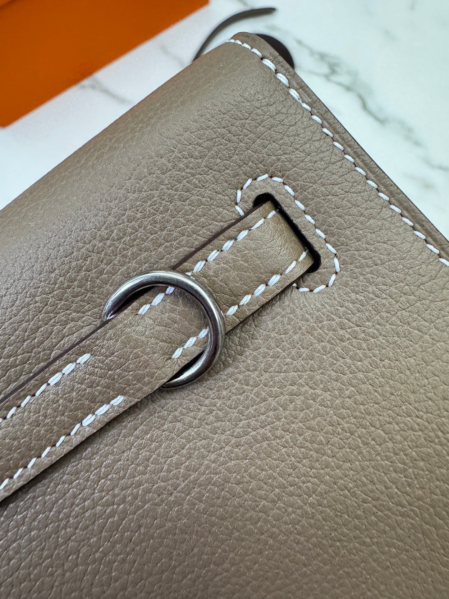 HERMES Kelly Danse 大象灰銀扣 Etoupe PHW