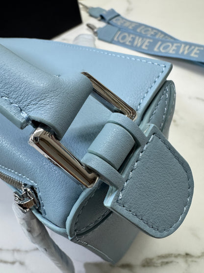 LOEWE Puzzle Small 天藍色