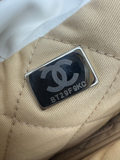 CHANEL 22Bag Small 白銀