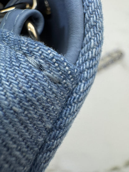 CHANEL 22B 淺藍牛仔 Mini CF20