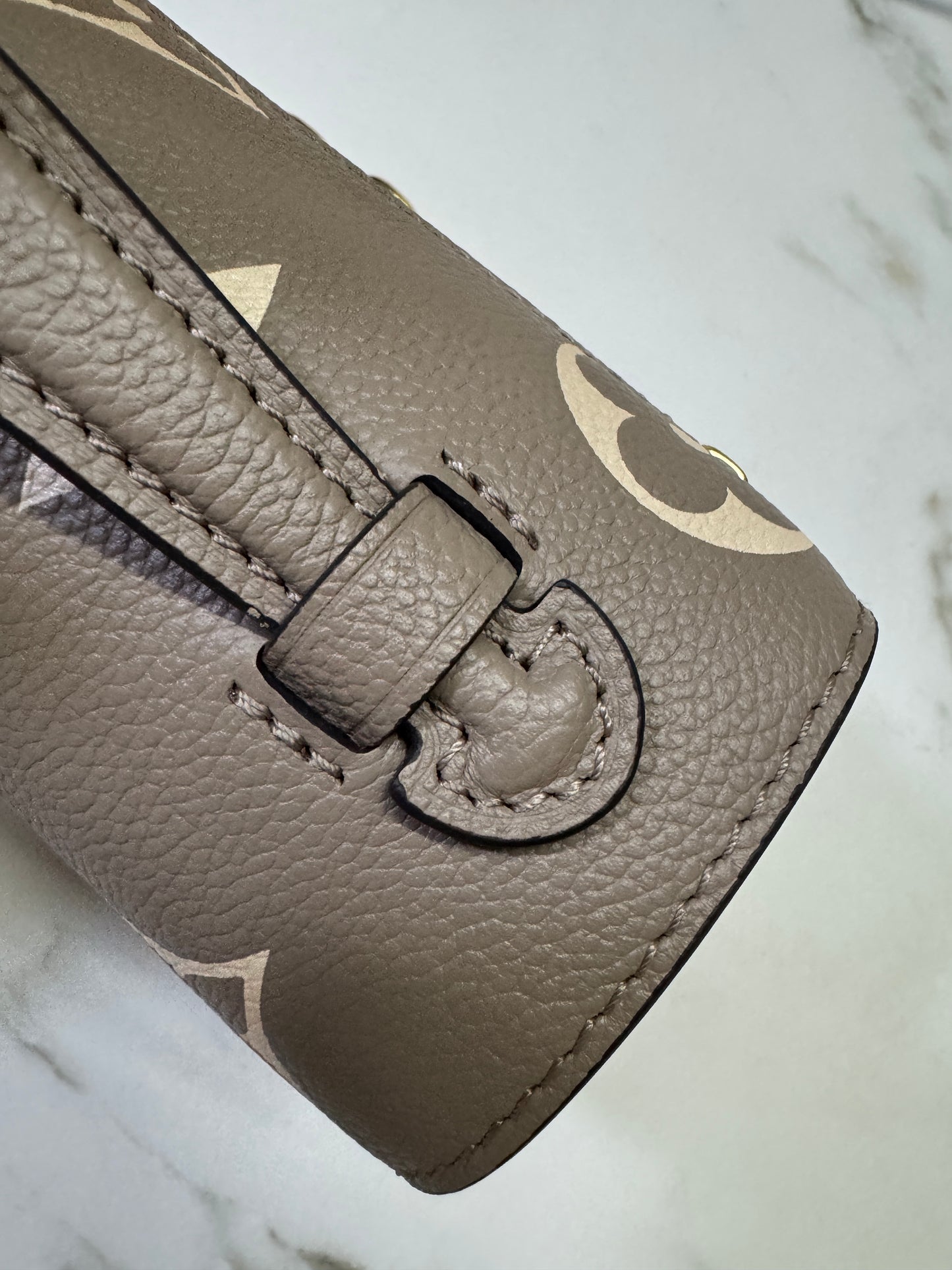 LV Pochette Metis 大象灰