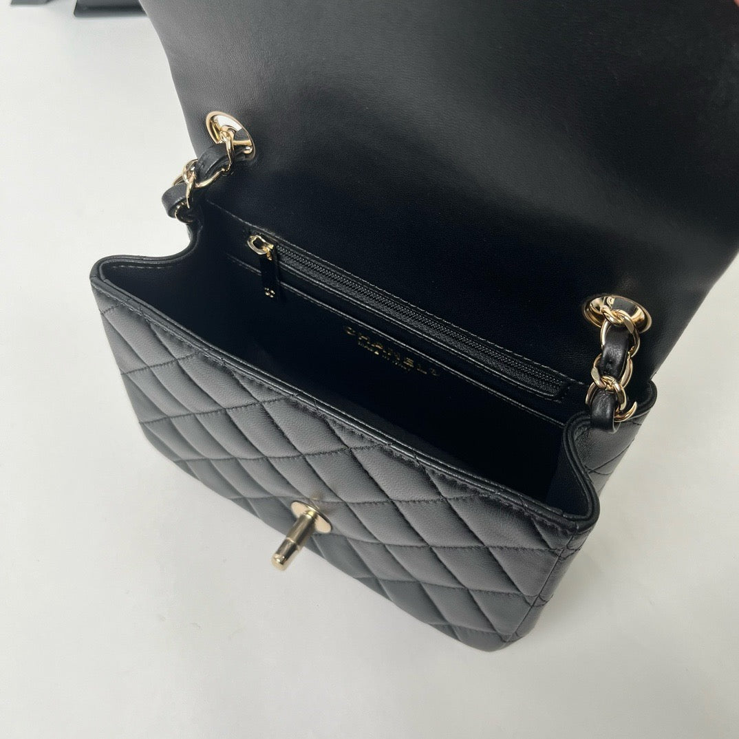 CHANEL CF17 方胖子 黑金羊皮 mini square