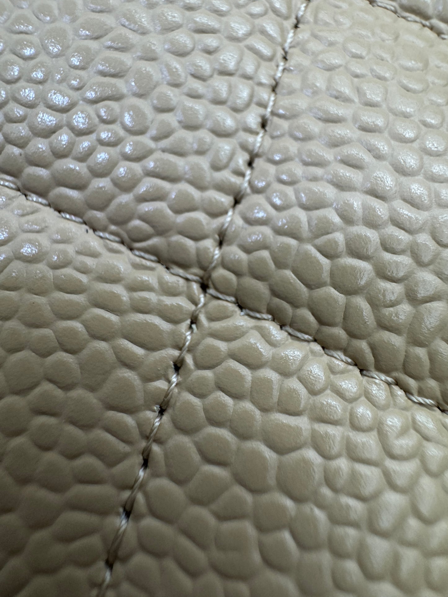 CHANEL CF23 Small 米杏色牛皮金扣 Beige Caviar Calfskin GHW