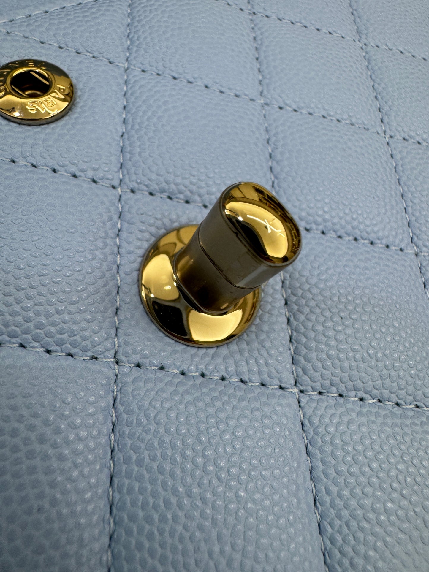 CHANEL CF23 Small 23P粉藍色