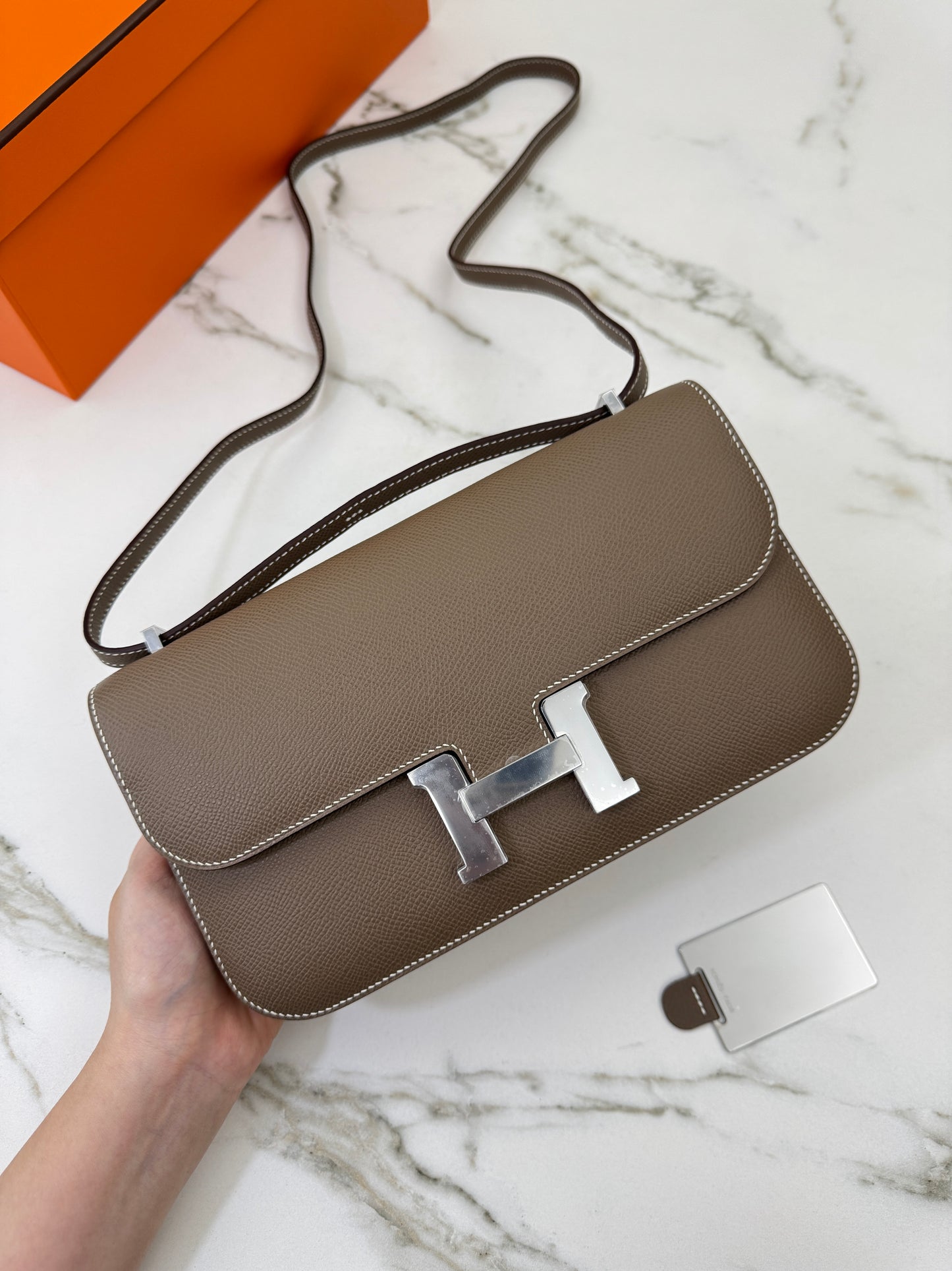 HERMES Constance Elan 大象灰銀扣 Epsom Etoupe PHW