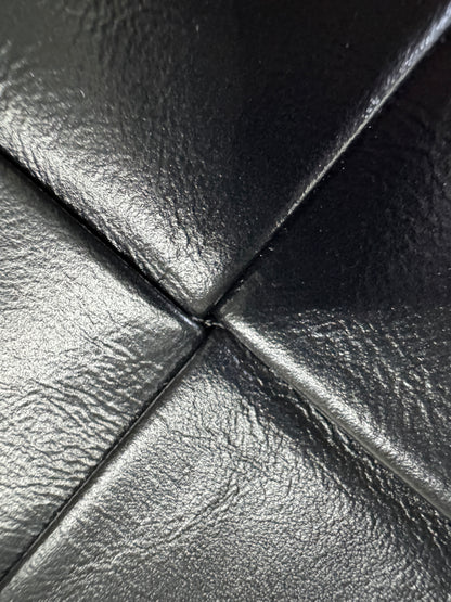 BV 8格油臘皮腰包