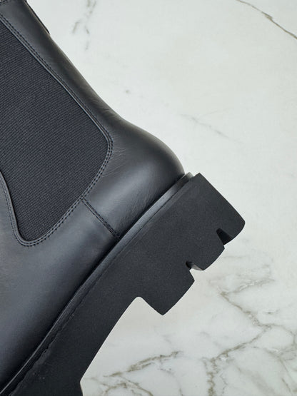 CHANEL 22C 漆皮拼牛皮 切爾西短靴 Chelsea Boots