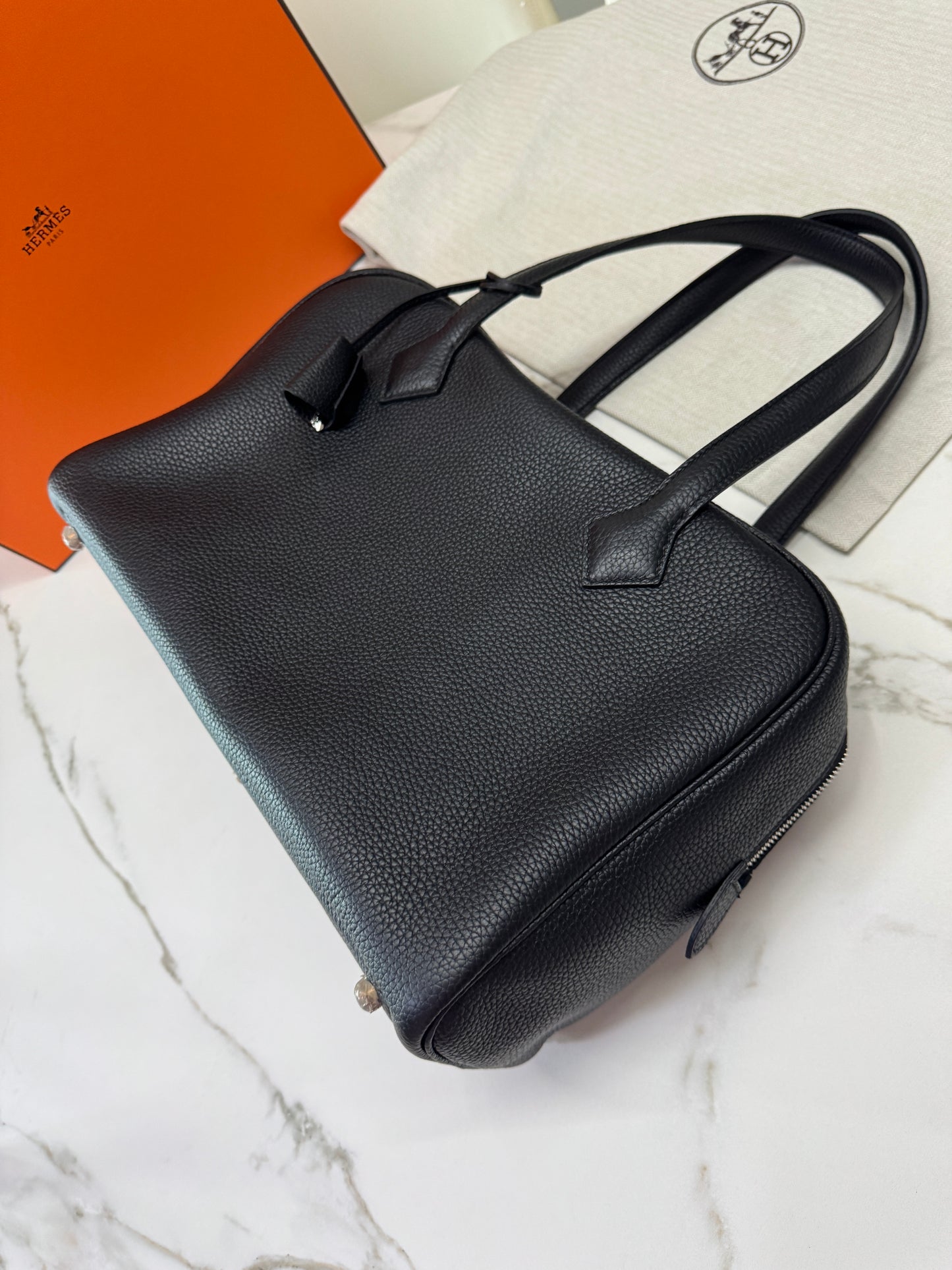 HERMES Victoria II 35 黑銀 TC