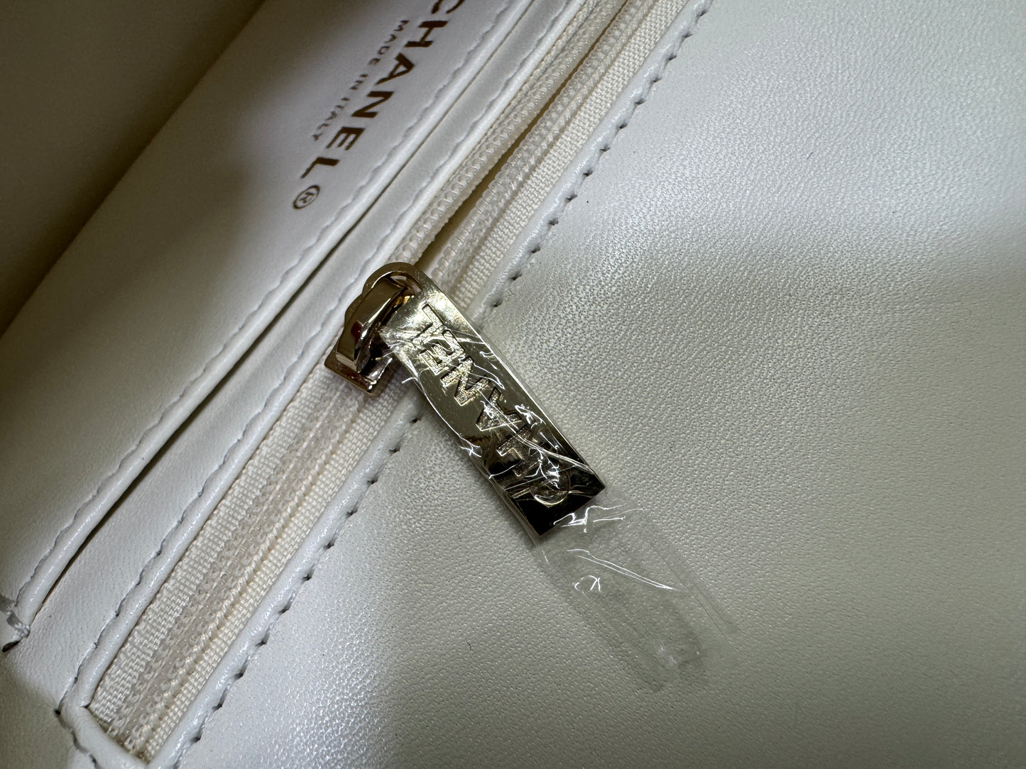 CHANEL 23A水鑽手柄 Mini CF Handle 白色