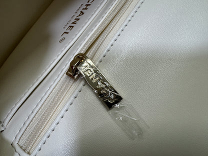 CHANEL 23A水鑽手柄 Mini CF Handle 白色