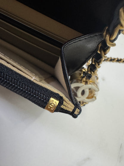 CHANEL woc 24A 琺瑯調節扣 羊皮 黑