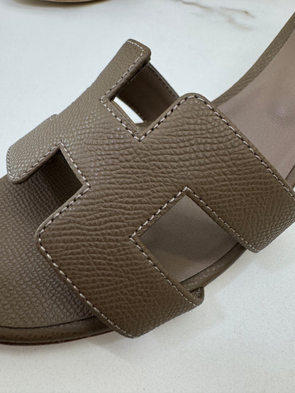 HERMES Oasis 大象灰 Etoupe