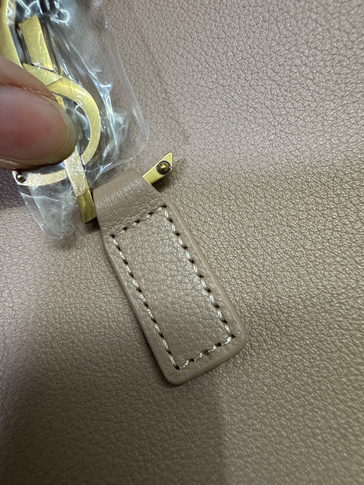 YSL LE 5 A7 Hobo 奶茶色 Small