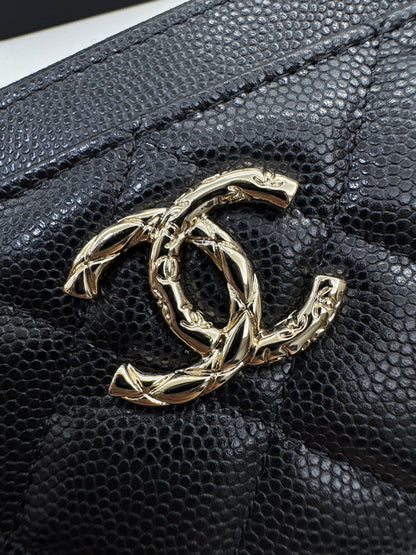 CHANEL L型拉鏈卡包 雕刻菱格扣