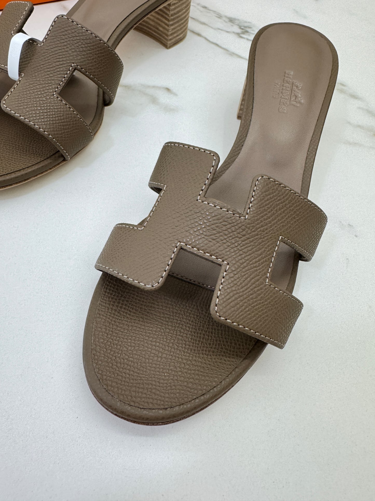 HERMES Oasis 大象灰 Etoupe