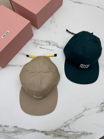 MIU MIU 軟頂鴨舌帽