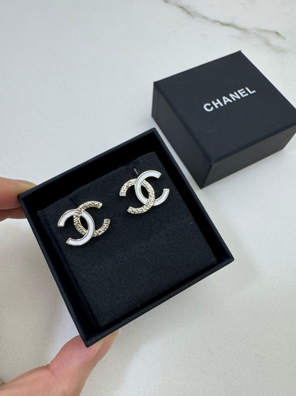 CHANEL 26C 熔岩拼琺瑯耳環￼￼