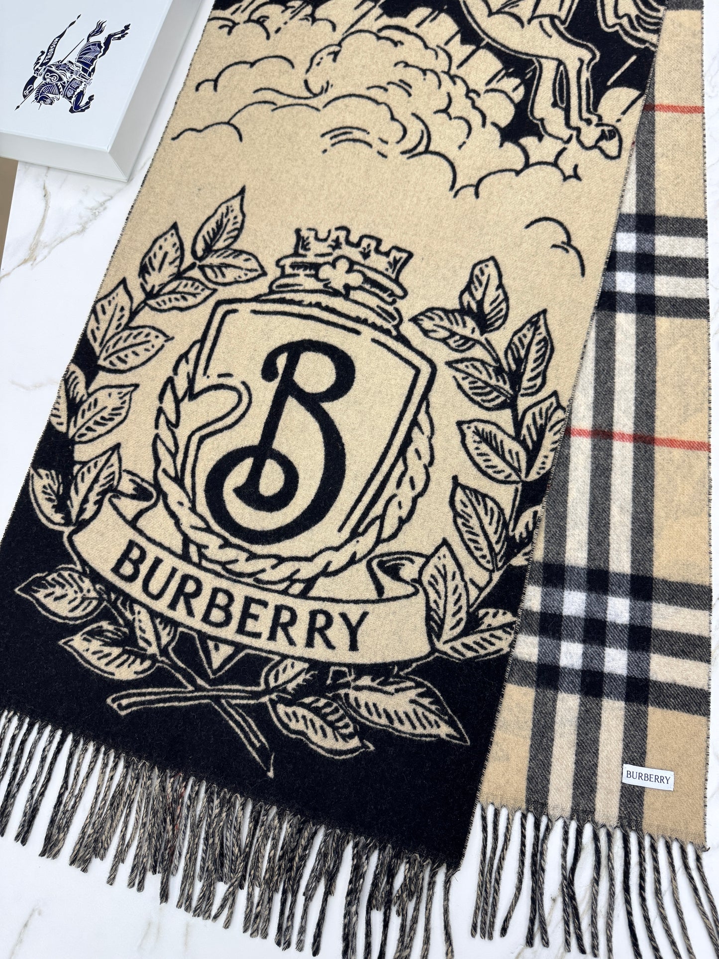 BURBERRY 雙面戰馬圍巾