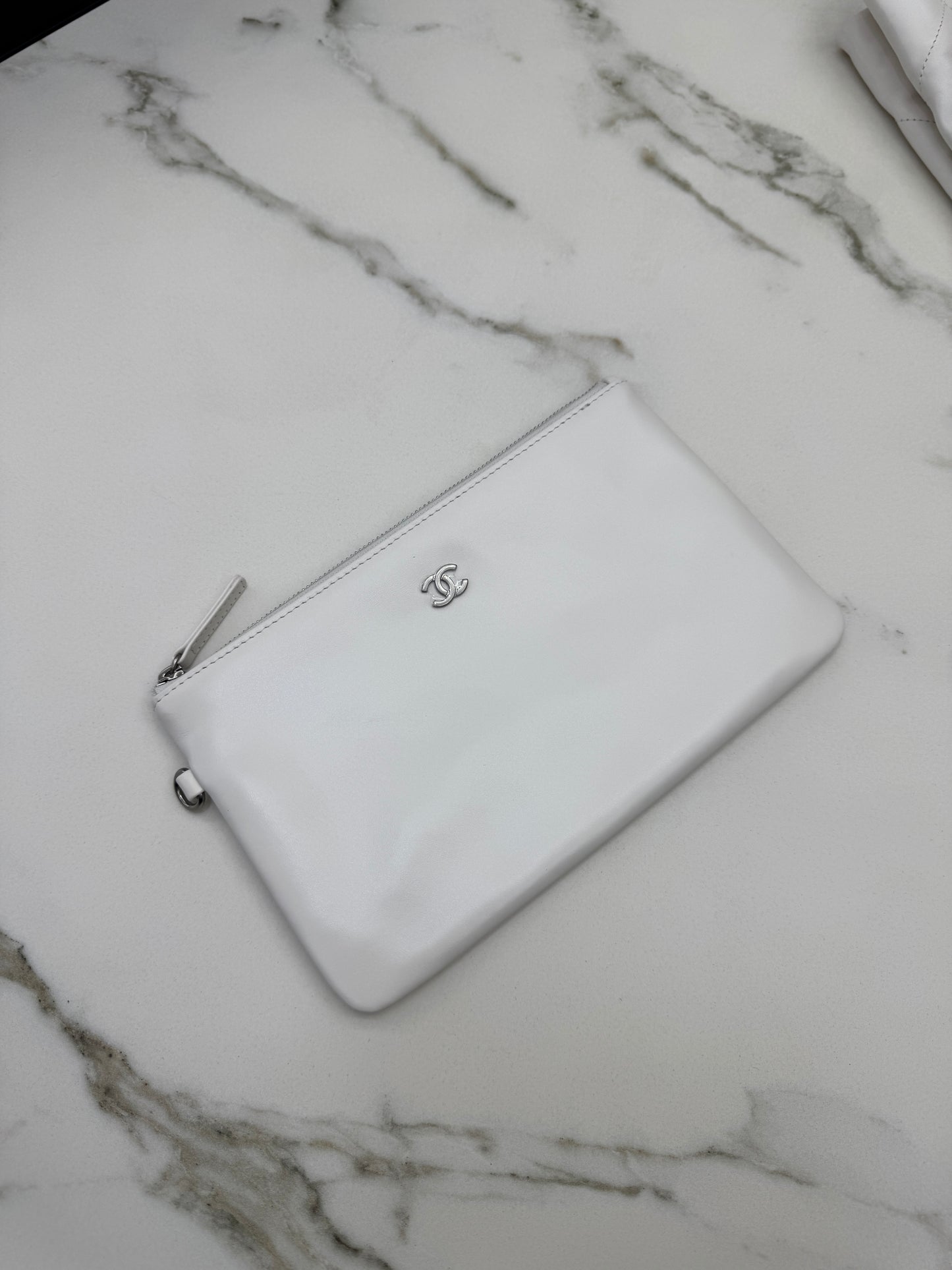 CHANEL 22Bag Small 白銀