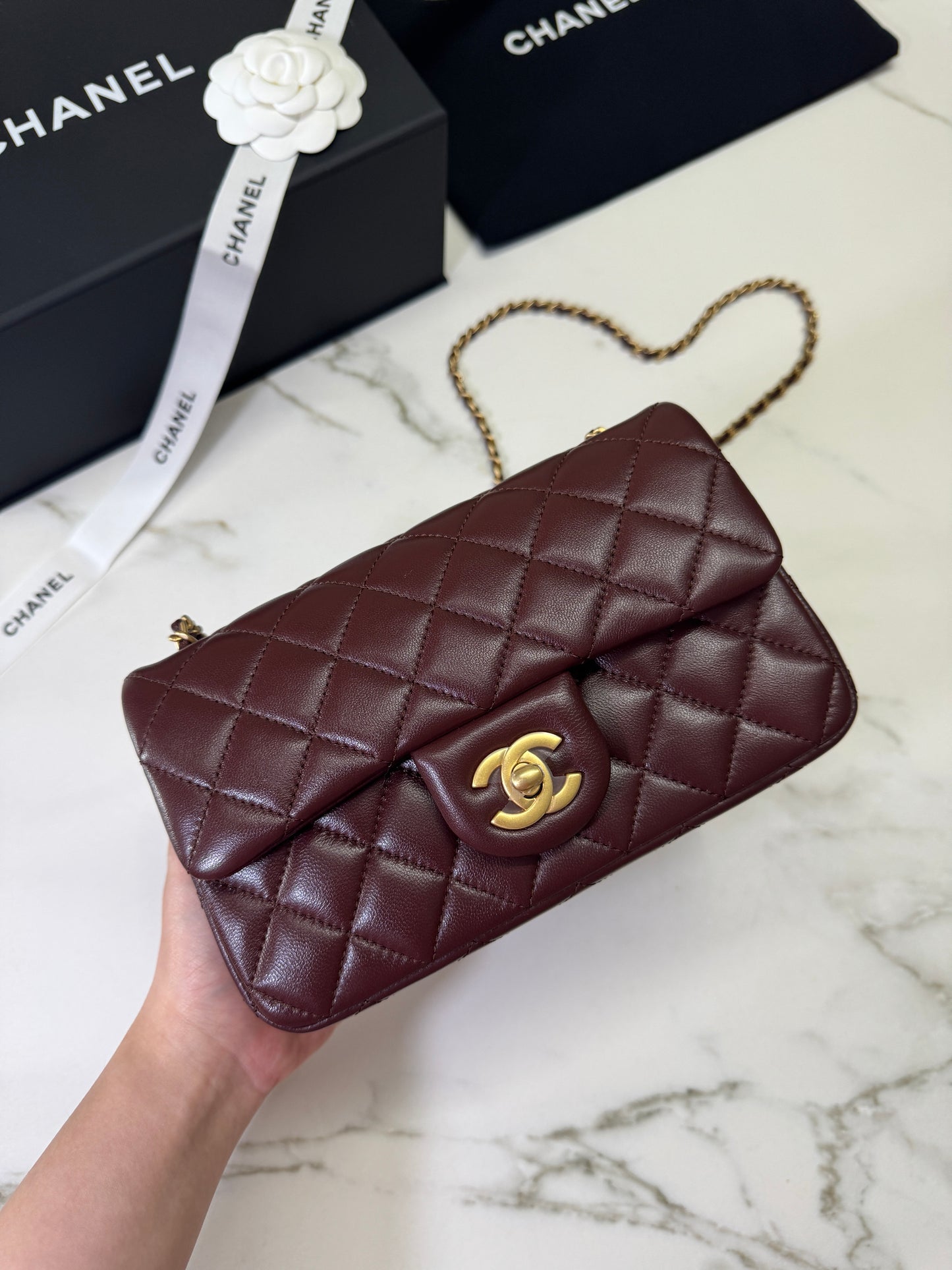 CHANEL 24K金球 20cm 深紅棕色