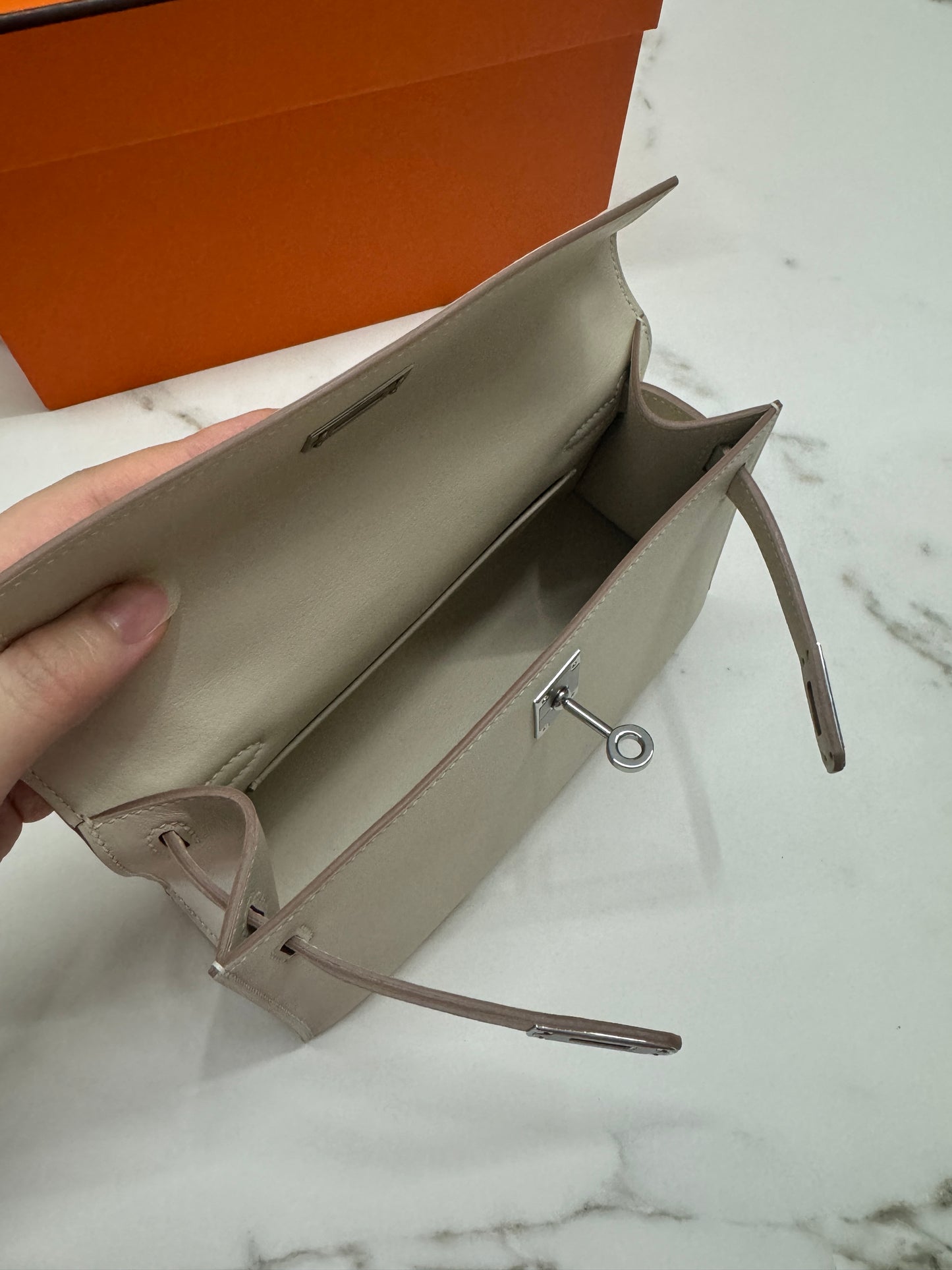 HERMES Mini Kelly I 奶昔白銀扣 Kelly 一代 Kelly Pochette